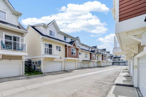 203 Mckenzie Towne Gate Se, Calgary, AB 