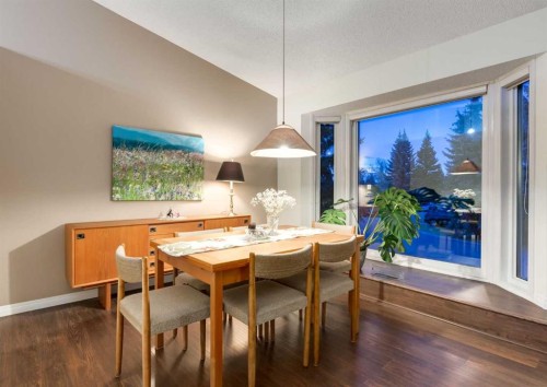 63 Brookpark Crescent Sw, Calgary, AB - Indoor Photo Showing Dining Room