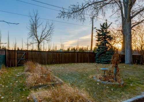 63 Brookpark Crescent Sw, Calgary, AB - Outdoor
