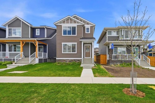 541 Bayview Street SW Airdrie, AB T4B 5M4