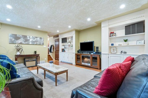 411 Wilderness Place Se, Calgary, AB - Indoor Photo Showing Other Room