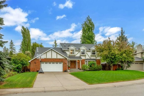 411 Wilderness Place Se, Calgary, AB - Outdoor With Facade