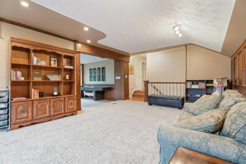 411 Wilderness Place Se, Calgary, AB - Indoor