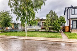 2224A 34 Street SW Calgary, AB T3E 2W3