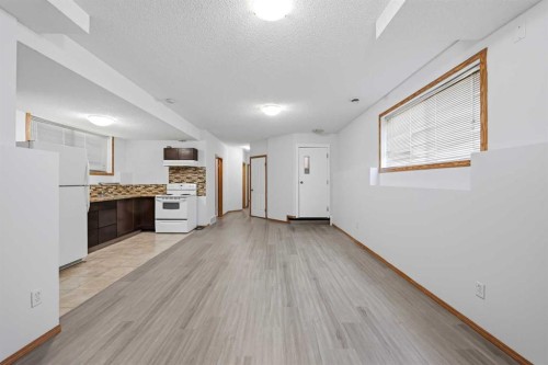 11 Covecreek Close Ne, Calgary, AB 