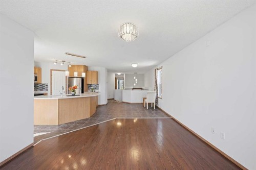 11 Covecreek Close Ne, Calgary, AB 