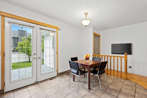 159 Shawinigan Drive Sw, Calgary, AB - Indoor Photo Showing Dining Room
