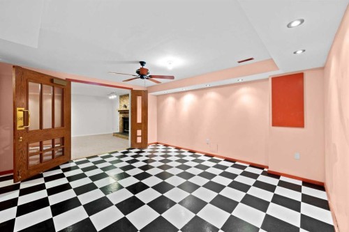 159 Shawinigan Drive Sw, Calgary, AB - Indoor Photo Showing Bedroom