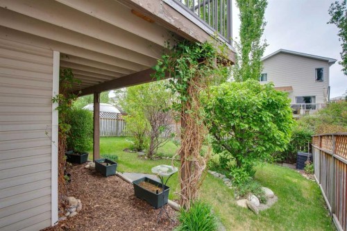 23 Tuscarora Close Nw, Calgary, AB - Outdoor With Deck Patio Veranda With Exterior