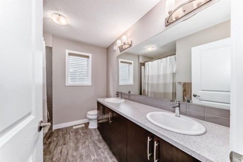 259 Kingfisher Crescent Se, Airdrie, AB 