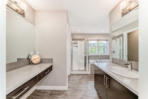 259 Kingfisher Crescent Se, Airdrie, AB 