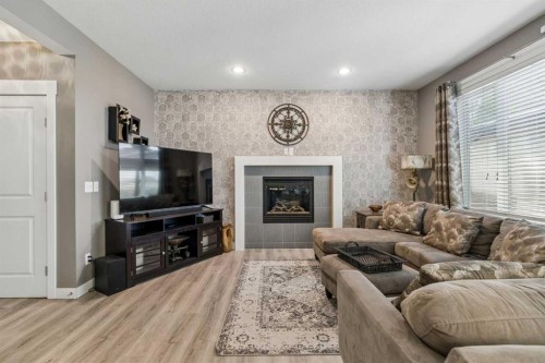 117 Rainbow Falls Boulevard, Chestermere, AB 