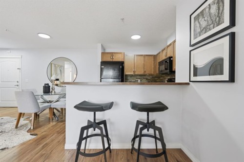 2223-115 Prestwick Villas Se, Calgary, AB - Indoor Photo Showing Kitchen
