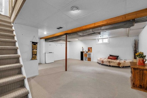 712 14 Street Se, Calgary, AB - Indoor Photo Showing Basement