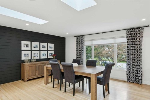 5924 Dalridge Hill Nw, Calgary, AB - Indoor Photo Showing Dining Room