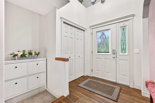 13 Cougar Ridge Circle Sw, Calgary, AB - Indoor Photo Showing Other Room
