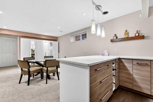 13 Cougar Ridge Circle Sw, Calgary, AB - Indoor