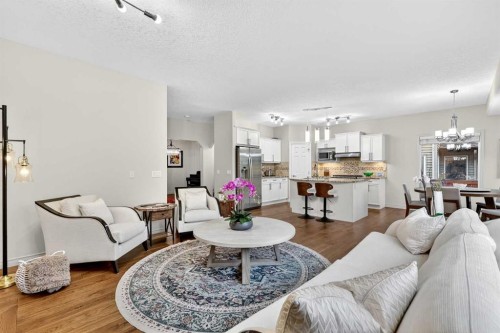 13 Cougar Ridge Circle Sw, Calgary, AB - Indoor Photo Showing Living Room
