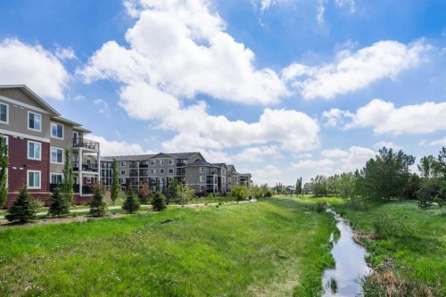 2327-700 Willowbrook Road Nw, Airdrie, AB - Outdoor
