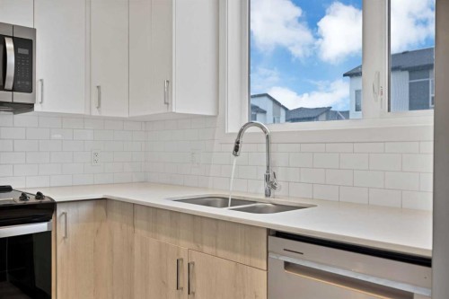411-301 Redstone Boulevard Ne, Calgary, AB 
