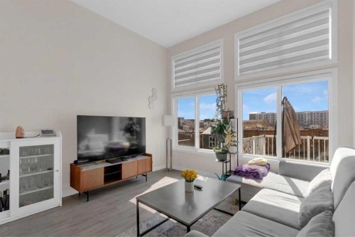 49 Heirloom Crescent Se, Calgary, AB - Indoor Photo Showing Living Room