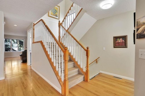 1650 Westmount Boulevard Nw, Calgary, AB - Indoor Photo Showing Other Room