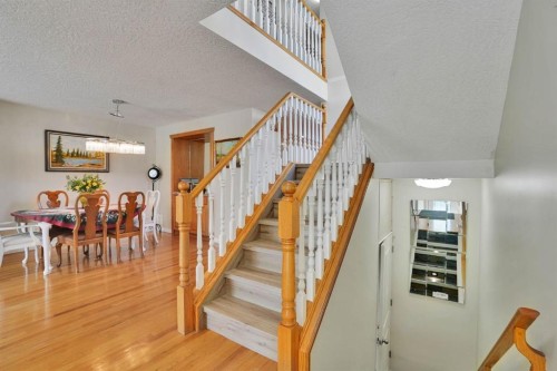 1650 Westmount Boulevard Nw, Calgary, AB - Indoor Photo Showing Other Room
