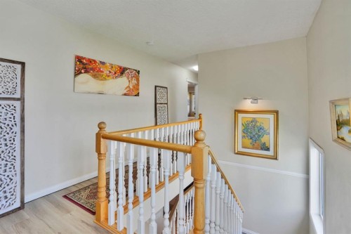 1650 Westmount Boulevard Nw, Calgary, AB - Indoor Photo Showing Other Room