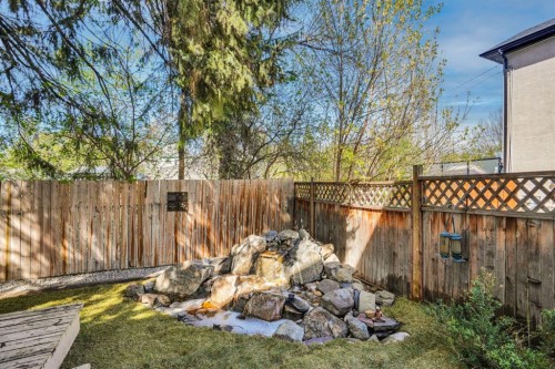 1650 Westmount Boulevard Nw, Calgary, AB - Outdoor