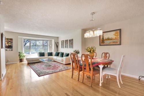 1650 Westmount Boulevard Nw, Calgary, AB - Indoor