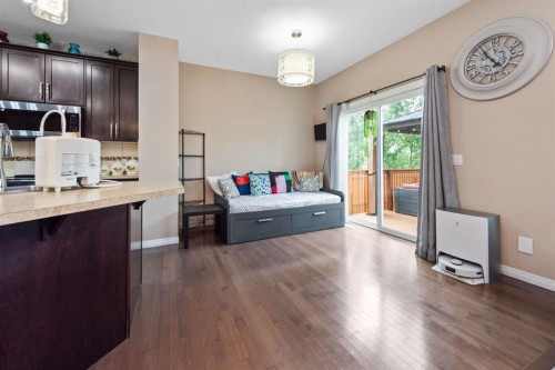 203 Morningside Circle Sw, Airdrie, AB - Indoor Photo Showing Kitchen