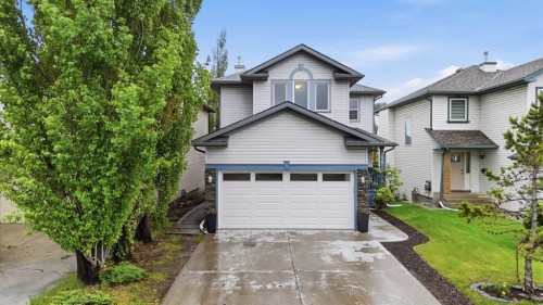 390 Douglas Ridge Circle Se, Calgary, AB - Outdoor