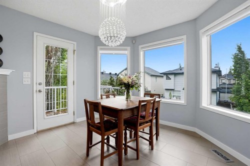 390 Douglas Ridge Circle Se, Calgary, AB - Indoor Photo Showing Dining Room