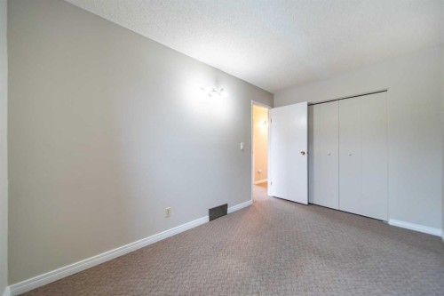 5119 30 Avenue Sw, Calgary, AB 