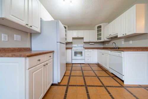 5119 30 Avenue Sw, Calgary, AB 