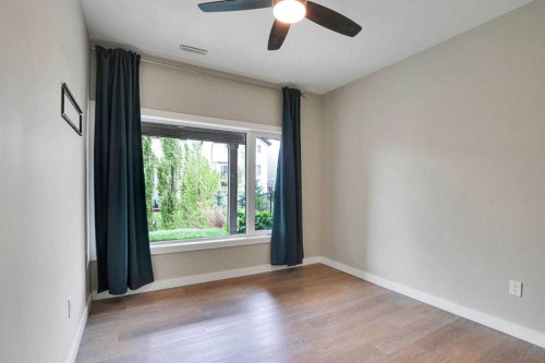 3 Sunset Court, Cochrane, AB - Indoor Photo Showing Kitchen