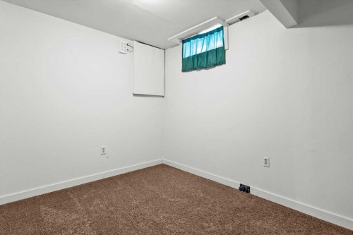 72 Marquis Place Se, Airdrie, AB - Indoor Photo Showing Other Room