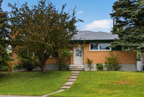 203 Southampton Drive Sw, Calgary, AB - Outdoor