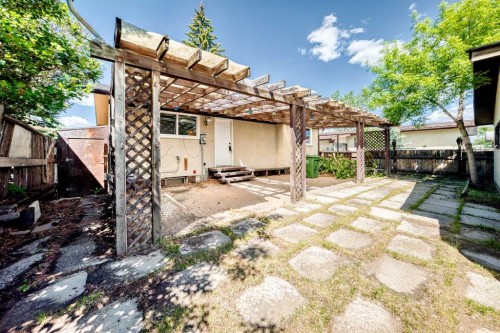 3224 Rundlelawn Road Ne, Calgary, AB 