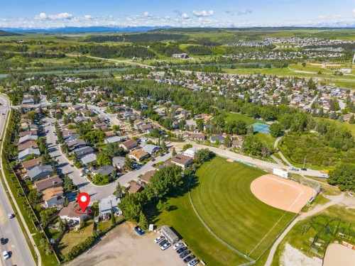 26 Glenpatrick Crescent, Cochrane, AB 