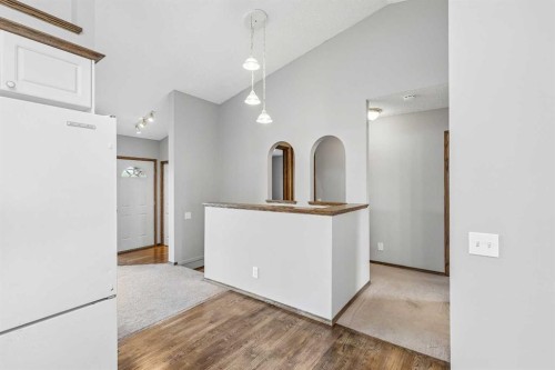 121 Quigley Drive, Cochrane, AB - Indoor