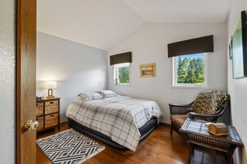 37 Riverview Close, Cochrane, AB 
