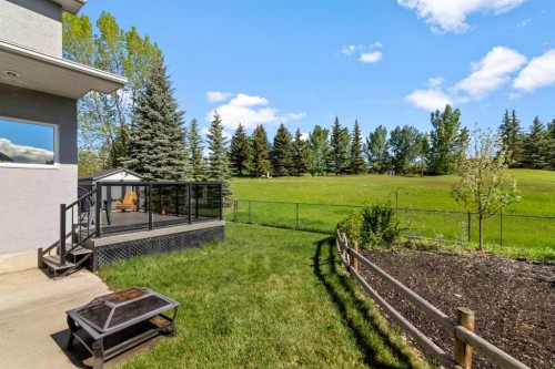 37 Riverview Close, Cochrane, AB 