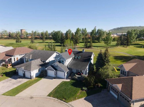 37 Riverview Close, Cochrane, AB 