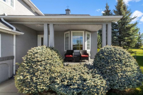37 Riverview Close, Cochrane, AB 