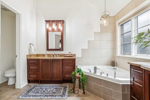 2228 Broadview Road Nw, Calgary, AB 