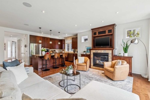 2228 Broadview Road Nw, Calgary, AB 