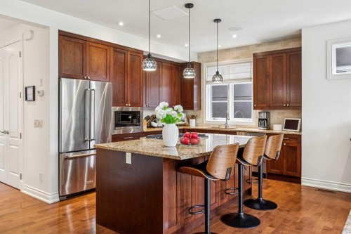 2228 Broadview Road Nw, Calgary, AB 