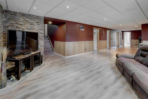 426 9 Street, Beiseker, AB 