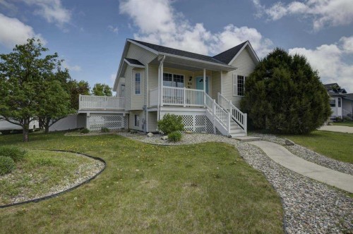 1625 15A Street  Didsbury, AB T0M 0W0